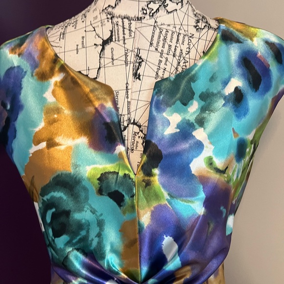 7 for $30 Dress Barn Collection Multi Colored Sleeveless Dress - Picture 2 of 11